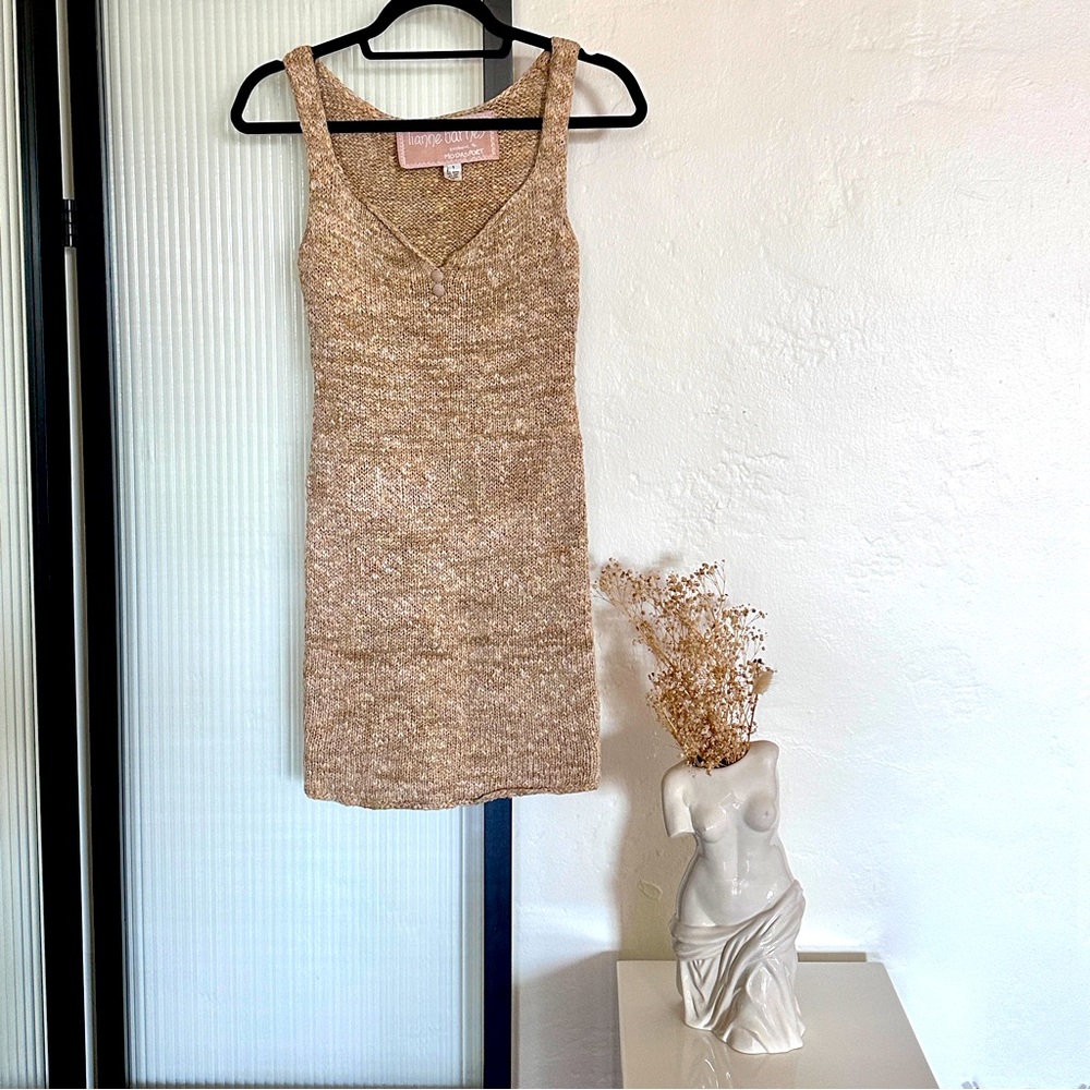 RARE vintage Lianne Barnes - Elegant Tan Knit Dress